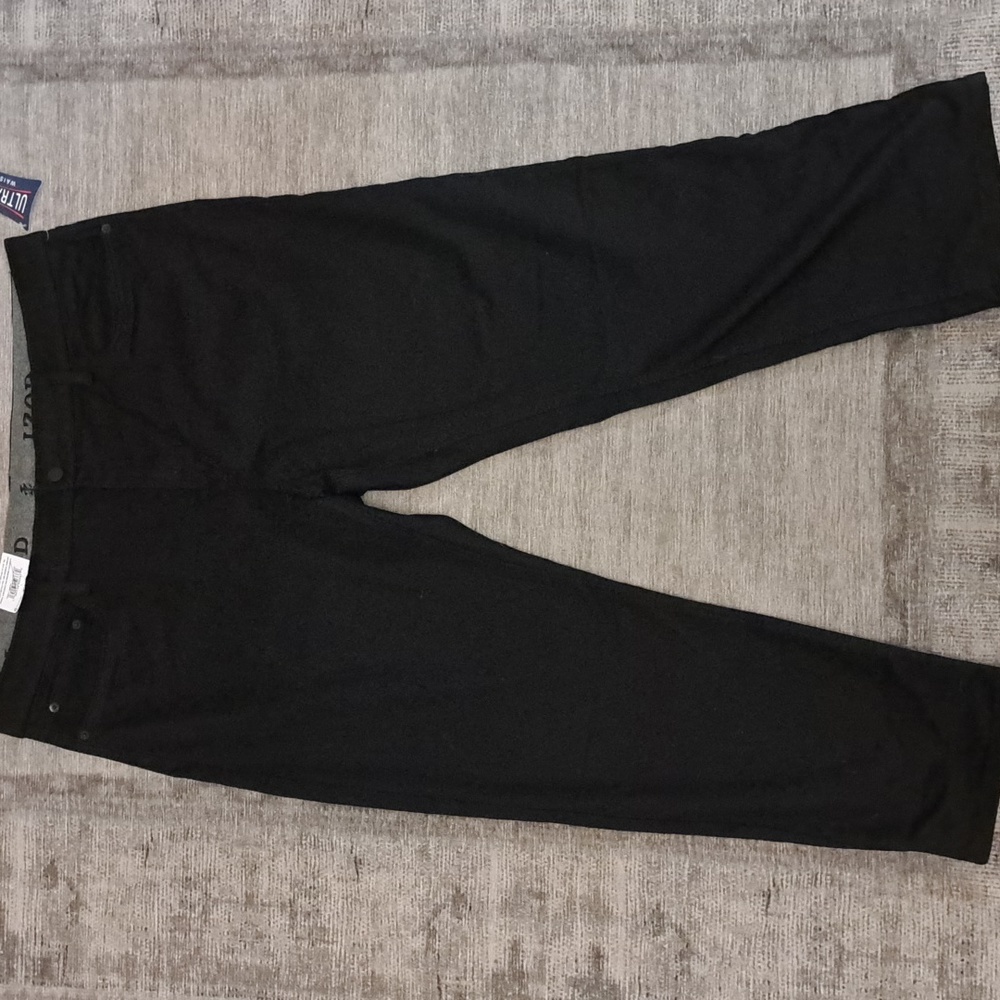 IZOD Ultra Flex Mens Waistband Jeans With Grip Waistband Size: Regular Fit 40x29